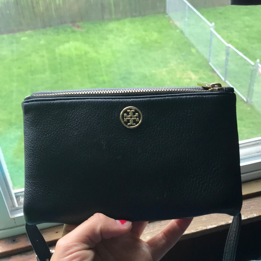 Tory Burch foldable shoulder clutch